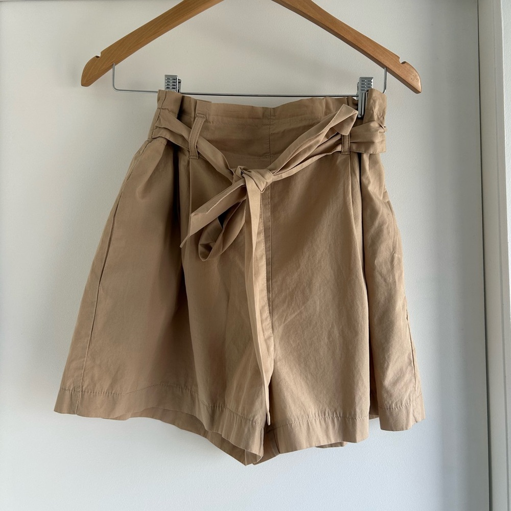 Zara Beige Shorts
